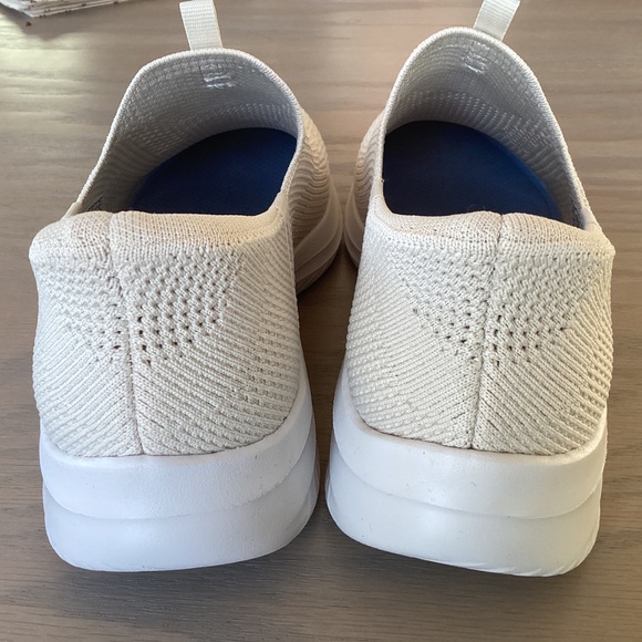 Skechers Slip-ins with Air-Cooled Memory Foam - Picture 6 of 6